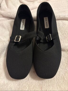 Steve Madden Black Mary Jane Flats with Buckle